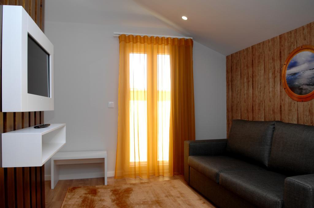 Hotel Marina Charming House Figueira da Foz Esterno foto